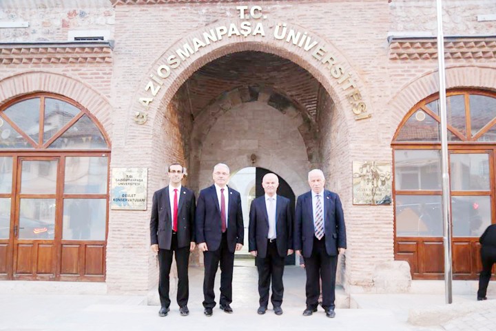 Karacabey  Gaziosmanpaşa  Üniversitesini ziyaret etti