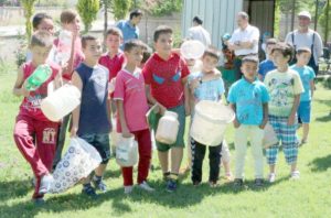 Yozgat’ta Kur’an Kursu öğrencileri pet şişe toplayarak hem çevre bilinci