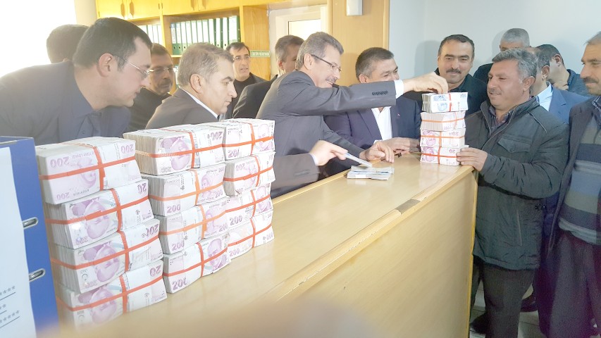 Kayseri Şeker’in sözleşmeli pancar ekimi yapan çiftçisine 25 Ağustos günü