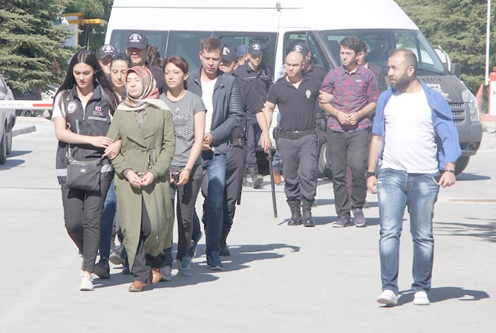 FETÖ operasyonunda 2 kişi tutuklandı