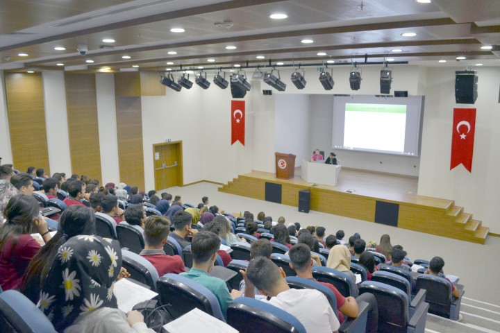 Yozgat Şehir Hastanesinde; 2017-2018 öğretim yılında staj yapacak olan Atatürk