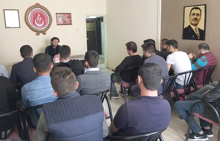 Yozgat Alperen Ocakları İl Başkanlığı tarafından ünüversite öğrencilerine yönelik eğitim