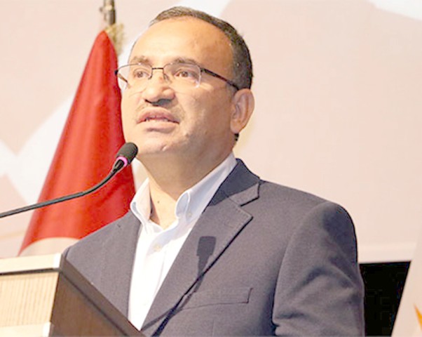 Başbakan Yardımcısı Bekir Bozdağ, Türkiye ile ABD'nin vize işlemlerini karşılıklı