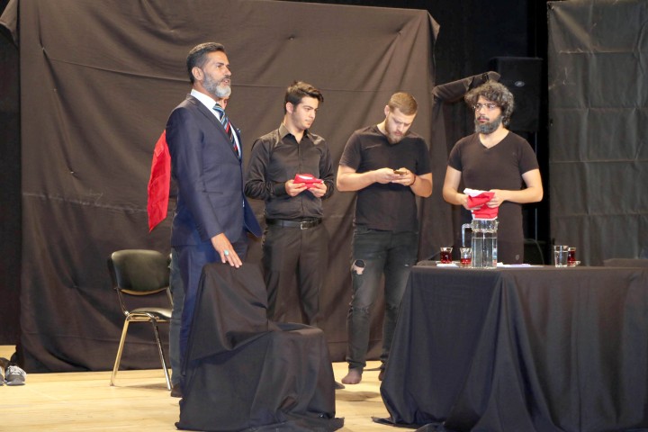 Yozgat'ta uyuşturucu bağımlılığın gençler üzerindeki olumsuz etkisinin konu alındığı 'Beni