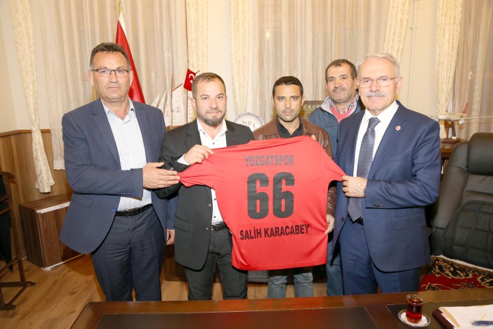 Yozgat Amatör Spor Kulüpleri Federasyonu (ASKF) Başkanı Hakan Bektaş ve