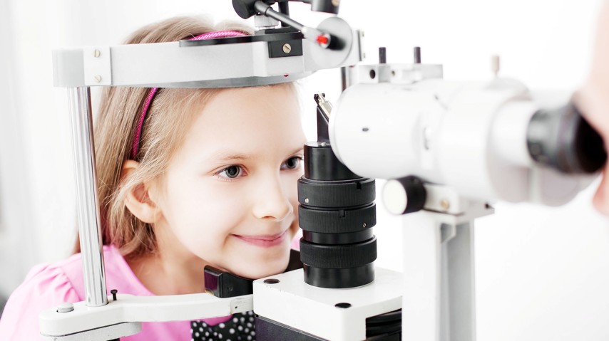 Uzmanlar, çocuklarda göz tembelliğine dikkat çekti. 
