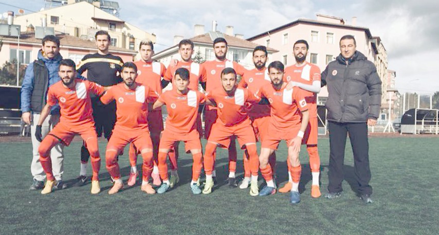 BÜ Futbol Takımı birinci lige yükseldi