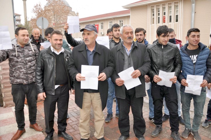 Sorgun’da yaşları 20 ile 60 arasındaki bir grup vatandaş, Afrin'de