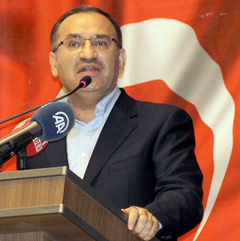 Başbakan Yardımcısı ve Hükümet Sözcüsü Bekir Bozdağ, bir televizyon kanalında