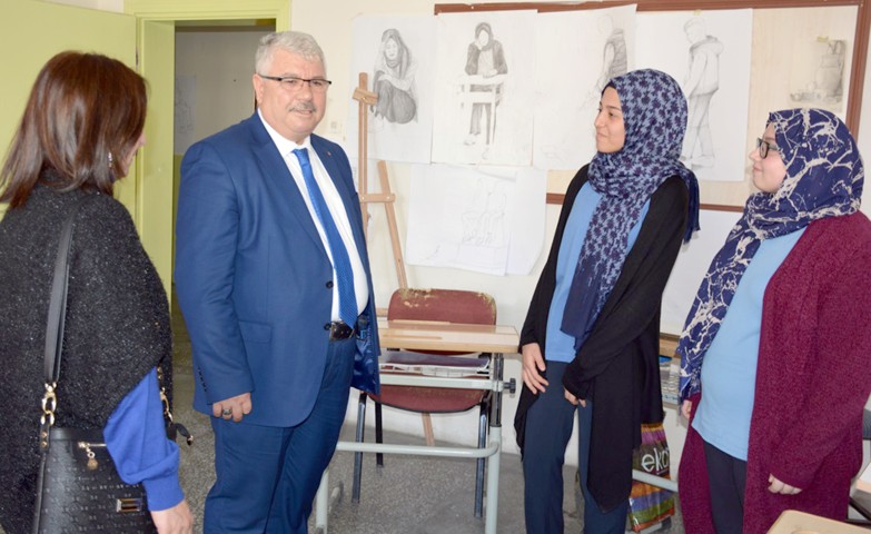 Yozgat İl Milli Eğitim Müdürü Yusuf Yazıcı, okul ziyaretleri kapsamında