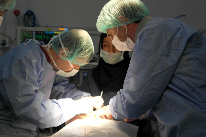 Akdağmadeni Devlet Hastanesinde İlk  kez laparoskopik kapalı ameliyat yapıldı