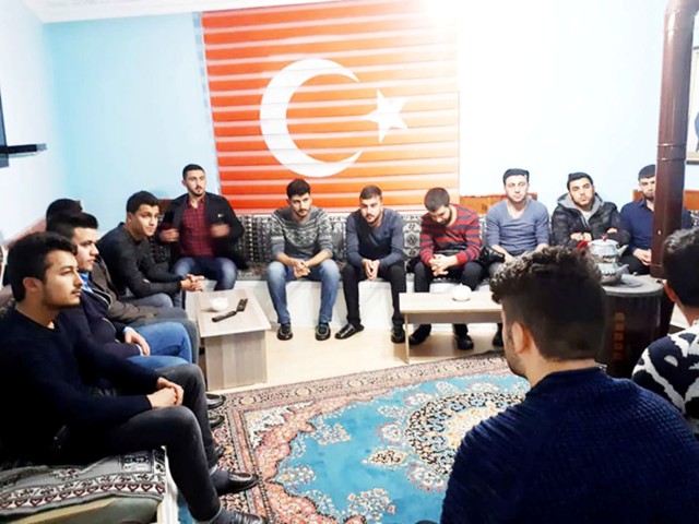 Akdağmadeni Ülkü Ocakları tarafından Fırat Yılmaz Çakıroğlu dualarla anıldı.
