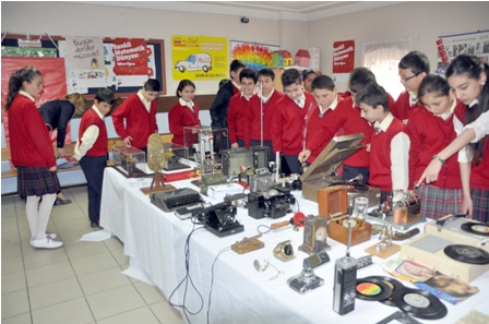 Rahmi M. Koç Müzesi koleksiyonundan seçilmiş 70 objeyle Türkiye’nin her