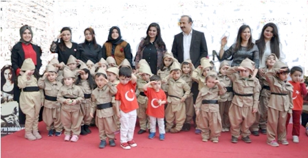 Özel Solmaz Minikler Kreşi tarafından düzenlenen 18 Mart Çanakkale Şehitlerini