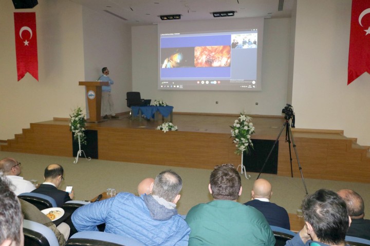Yozgat Şehir Hastanesi’nde Laparoskopik (kapalı yöntem) kasık fıtığı ameliyatı, ilk