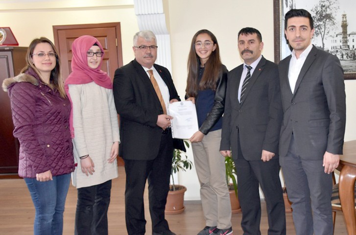 Yozgat Yunus Emre İlk ve Orta Okulu 8. sınıf öğrencileri,