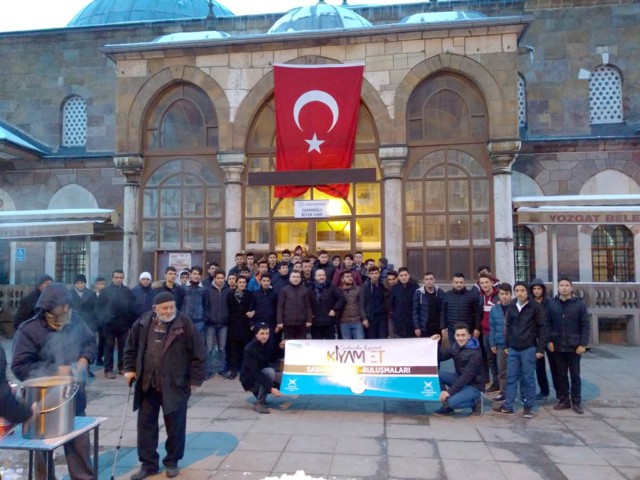 Türkiye Gençlik Vakfı (TÜGVA) Yozgat Temsilciliği gönüllüleri, "Gelmeden Kıyamet, Gel