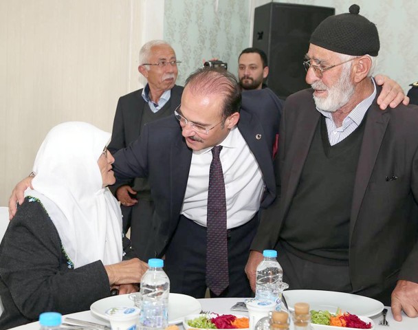 Yozgat Valisi Kemal Yurtnaç, Türk Silahlı Kuvvetlerinin, ülke sınır dışında