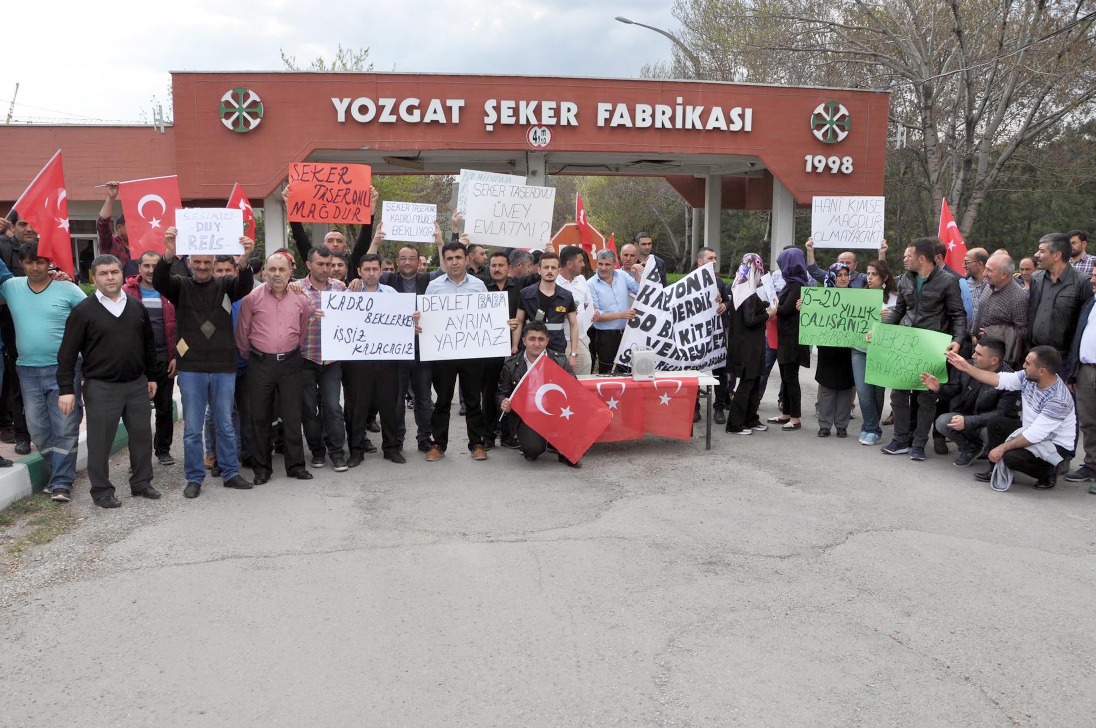 Yozgat Şeker Fabrikası'nda çalışan yaklaşık 110 taşeron işçisi, fabrika önünde