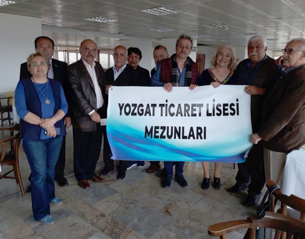 Yozgat Ticaret Lisesinden 1974-1977 yılında mezun olan öğrenciler, aradan 44