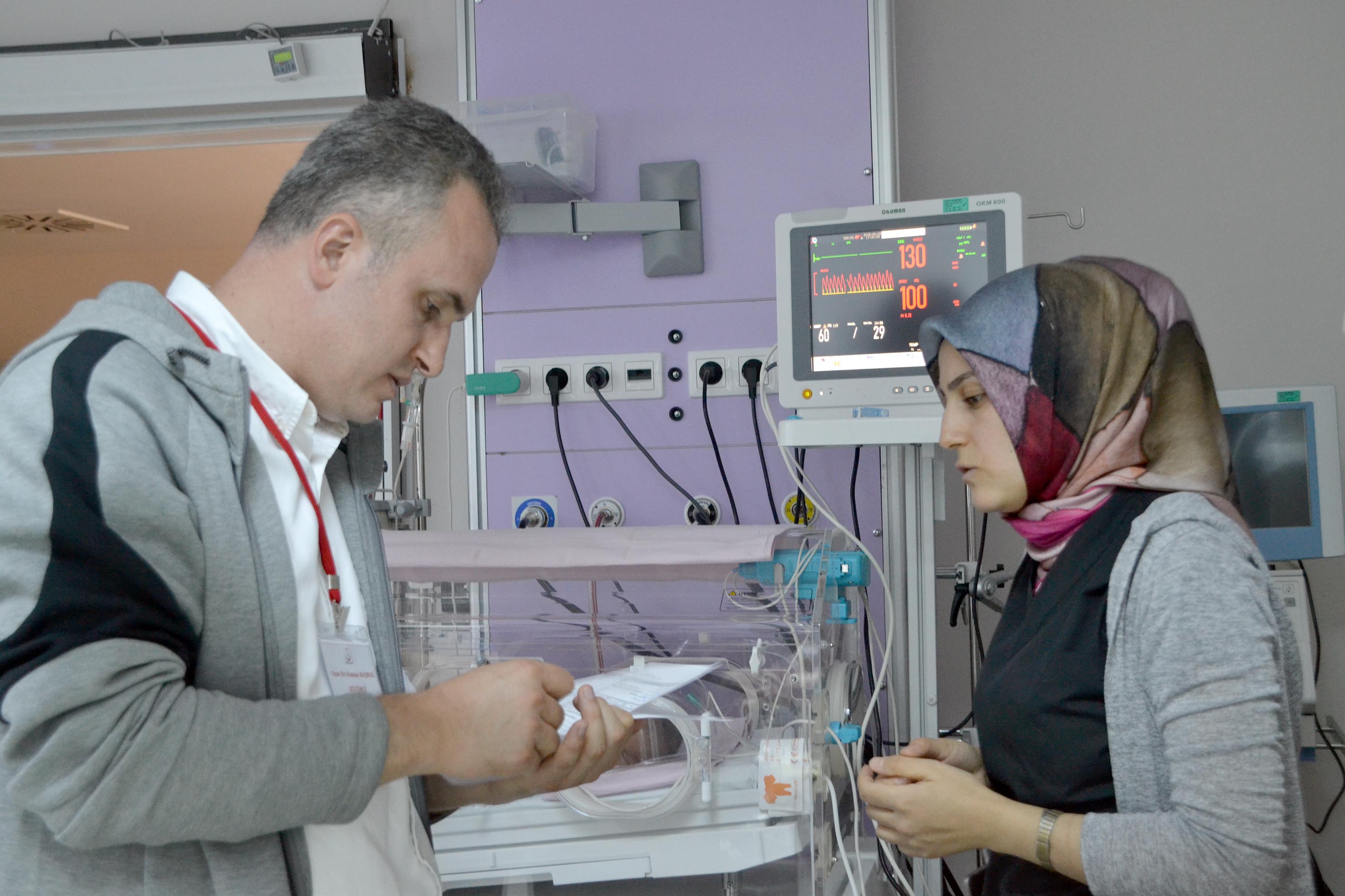 Sağlık Bakanlığı Yenidoğan Canlandırma (NPR) ekibi tarafından , acil servis