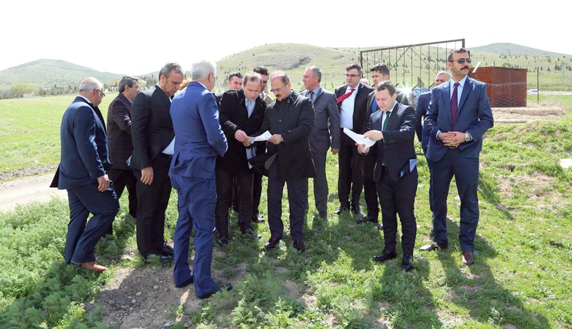 Yozgat Valisi Kemal Yurtnaç, Yozgat ve ilçelerinde 8 noktada jeotermal