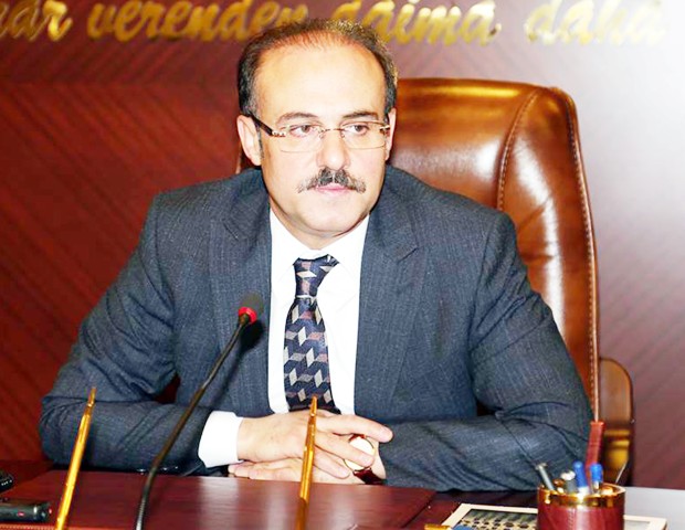 Yozgat Valisi Kemal Yurtnaç, 10 Nisan Polis Günü dolayısıyla yayınladığı