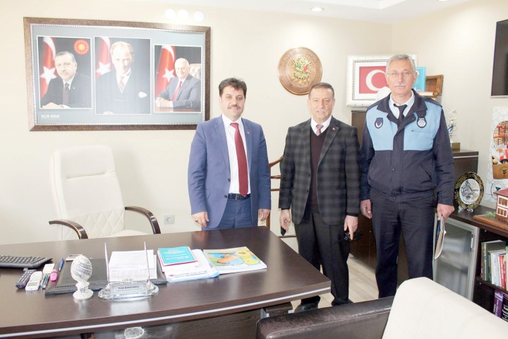 Yozgat Belediyesi Zabıta Müdürlüğü belediye hizmet binasına sigara denetimi gerçekleştirdi.