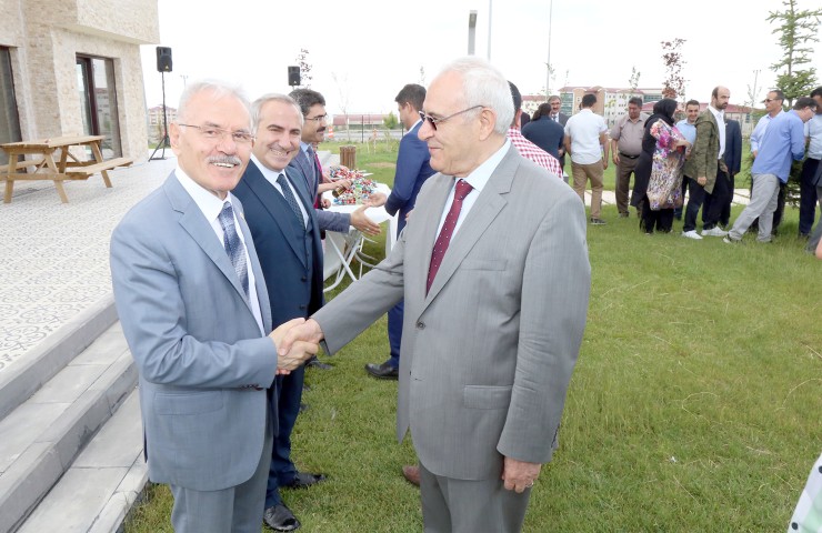 Bozok Üniversitesinde Geleneksel hale gelen Bayramlaşma töreni, bu yıl da