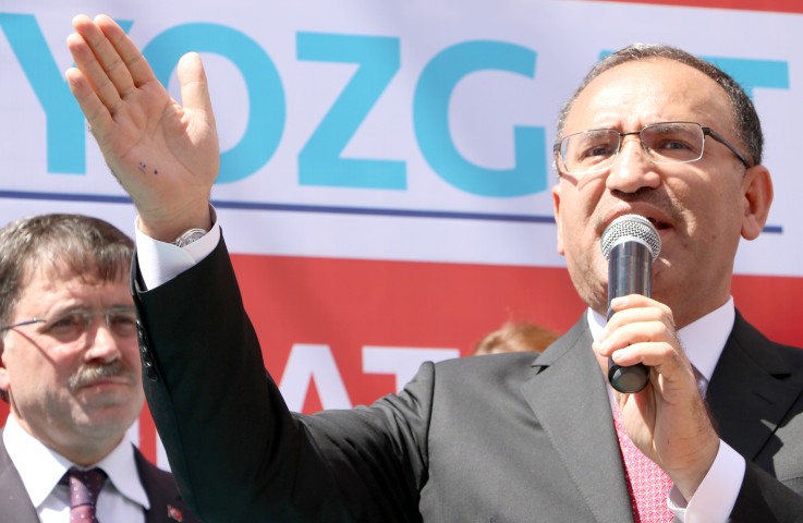Başbakan Yardımcısı ve Hükümet Sözcüsü Bekir Bozdağ, CHP cumhurbaşkanı adayı