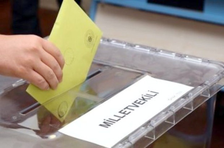 Türkiye’de nefesler tutuldu, vatandaşlar, 24 Haziran’da sandıktan çıkacak sonuca kilitlendi.