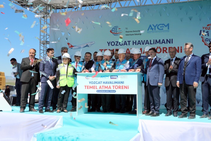 Ulaştırma Denizcilik ve Haberleşme Bakanı Ahmet Arslan, "Yaklaşık 254 milyon