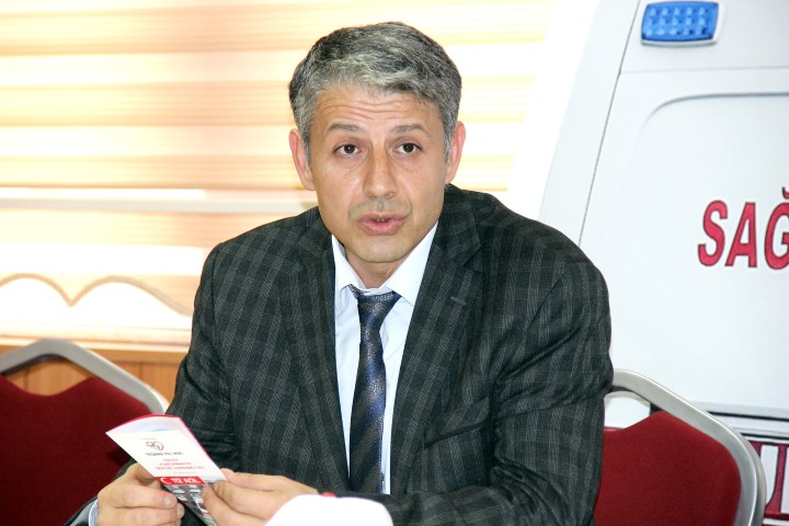 Yozgat İl Sağlık Müdürü Dr. Fatih Şahin, gazetecilerin zor ve