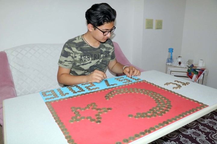 Yozgat'ta lise 1'inci sınıfa başlayacak olan öğrenci Alperen Ertuğrul, biriktirdiği