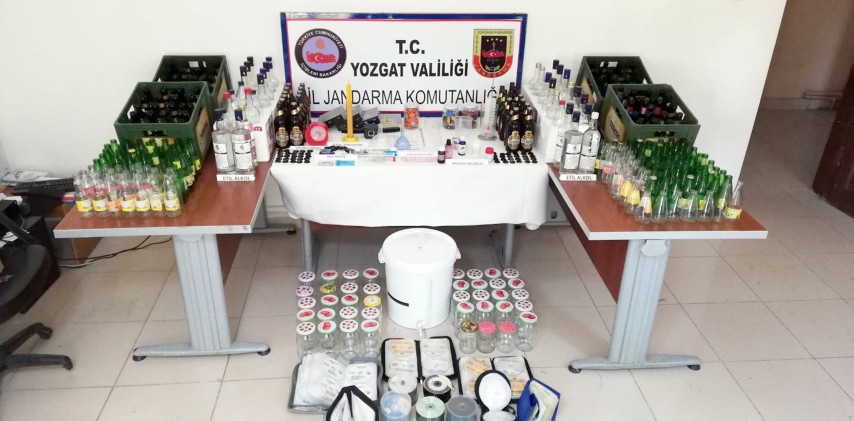 Yozgat İl Jandarma Komutanlığı ekipleri, Merkez’de bir eve yaptıkları operasyonda