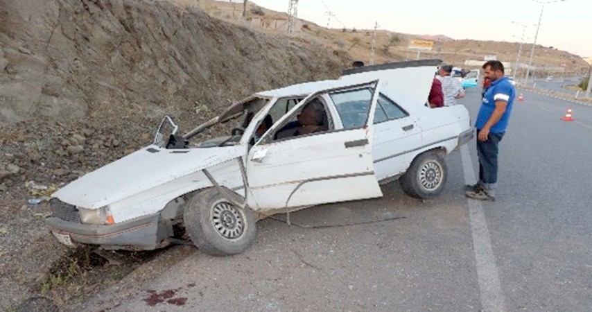 Yozgat’ta önceki gün akşam meydana gelen trafik kazasında 4 kişi