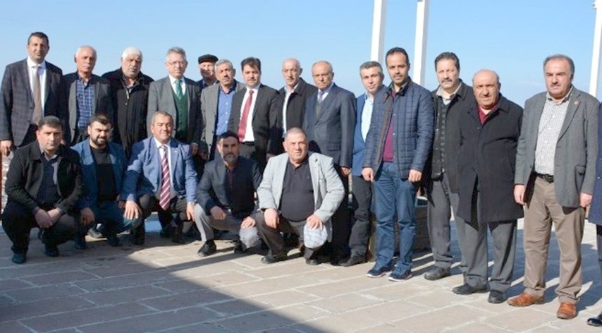 Yozgat’ta Mahalle Muhtarları, Belediye Başkanı Kazım Arslan’ın bir dönem daha