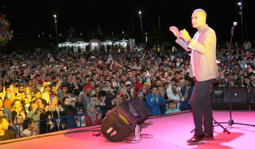 Konya’nın Beyşehir ilçesinde devam eden 11. Uluslararası Göl Festivali’nde sahne