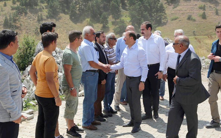 Yozgat Valisi Kemal Yurtnaç ilçe ve köy ziyaretlerini aralıksız olarak