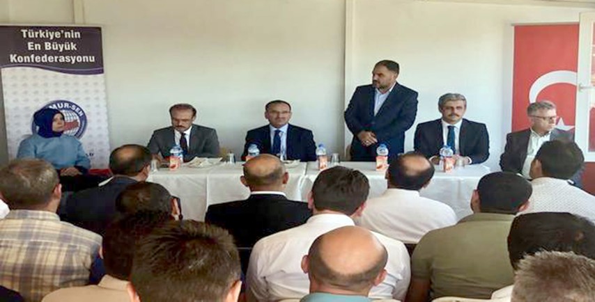 Anayasa Komisyonu Başkanı Bekir Bozdağ, Memur Sen ve Eğitim Bir