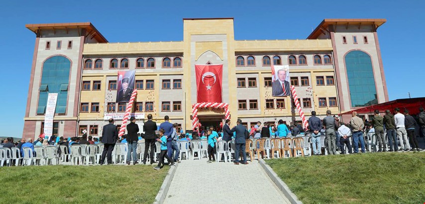 Anadolu Erken İmam Hatip Lisesi  ve Öğrenci yurdu törenle açıldı