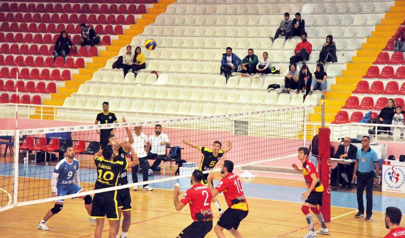 Türkiye Voleybol Birinci Ligi'nde mücadele eden Sorgun Belediyespor Voleybol Takımı,