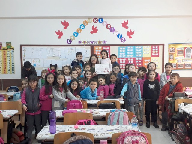 Yozgat’ta bir ilköğretim okulu öğrencileri, 24 Kasım Öğretmenler Günü dolayısıyla
