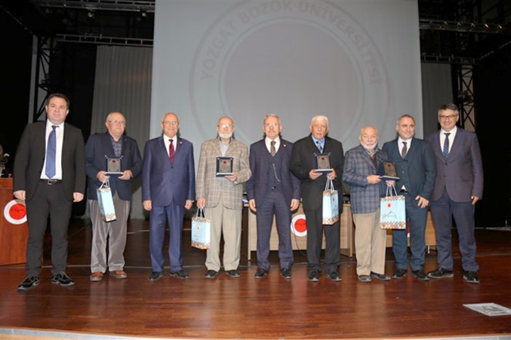 Yozgat Bozok Üniversitesinde 24 Kasım Öğretmenler Günü münasebetiyle Eğitim Fakültesi