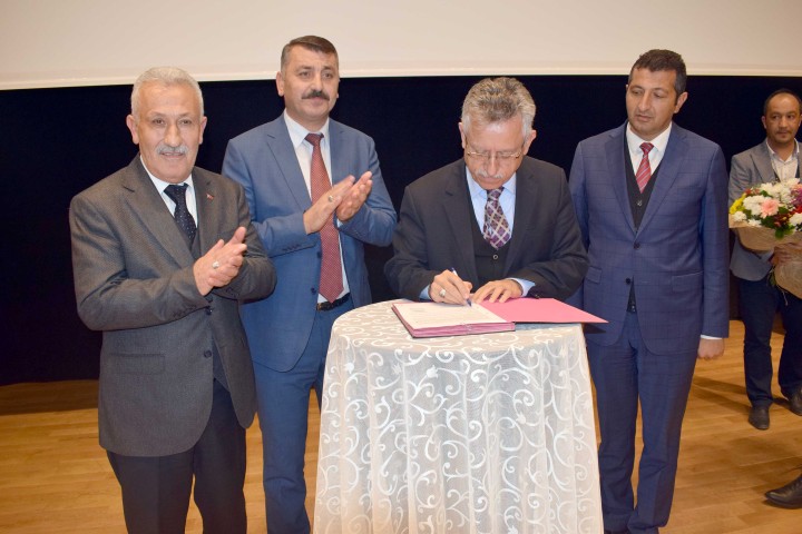 Yozgat Belediyesinde toplu  iş sözleşmesi imzalandı