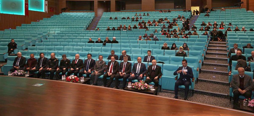 Bozok Üniversitesi Tıp Fakültesi tarafından “Bağımlılığa Çok Boyutlu Yaklaşım Sempozyumu”