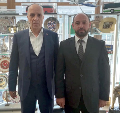 Türk İş konfederasyonu Türkiye sağlık işçileri sendikası Yozgat İl Başkanı