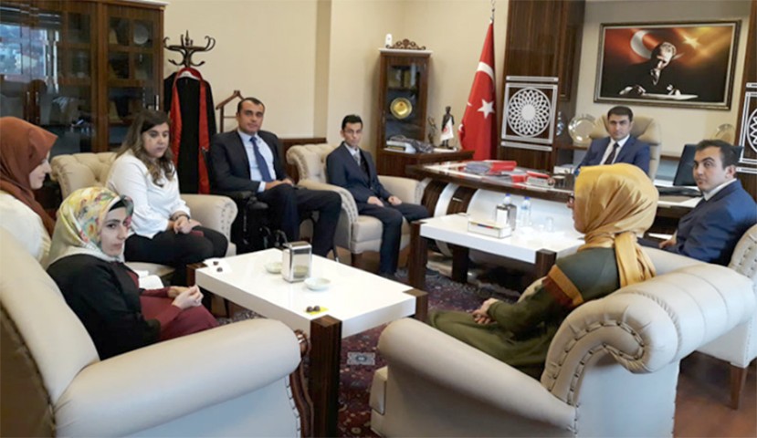 Yozgat Cumhuriyet Başsavcısı Hasan Uçak, engelli insanların yaşadıkları sorunlar yalnız