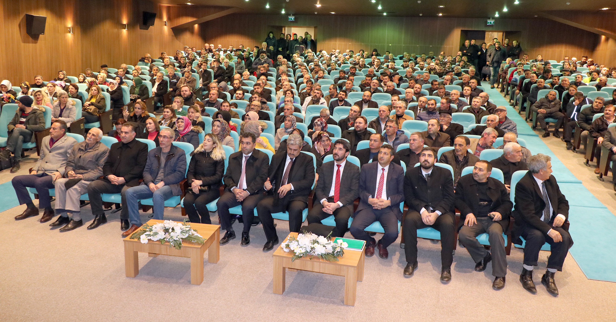 Yozgat Belediye Başkanı Kazım Arslan, düzenlediği halk toplantısında belediyenin beş