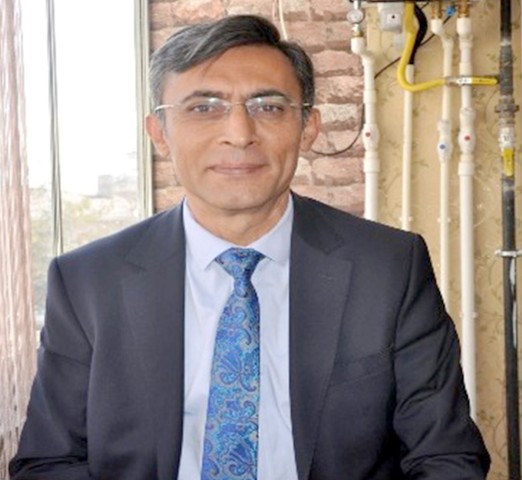 Sorgun ‘da görevini sürdürmekte iken tayini çıkarak Erzincan Merkez'e giden